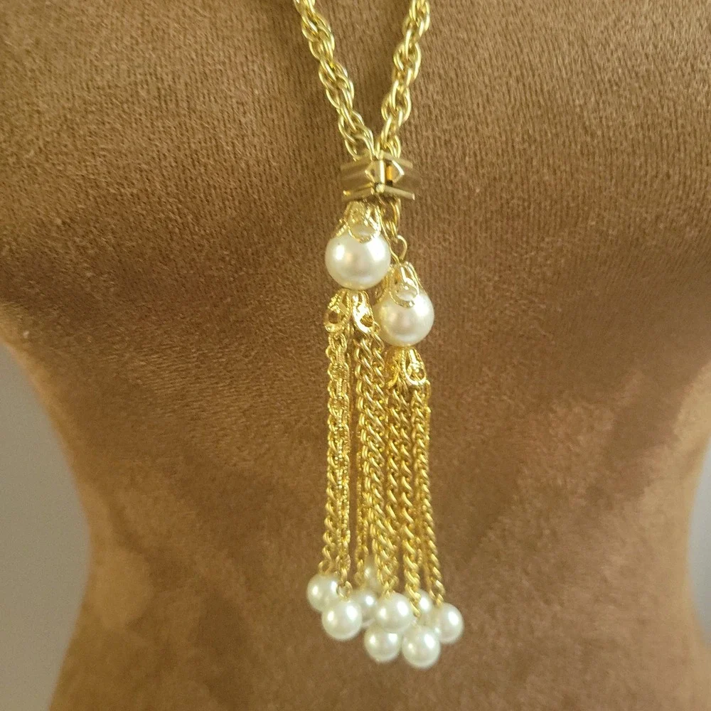 Vintage Gold Tone Faux Pearl Tassel Long Rope Chain Necklace 24